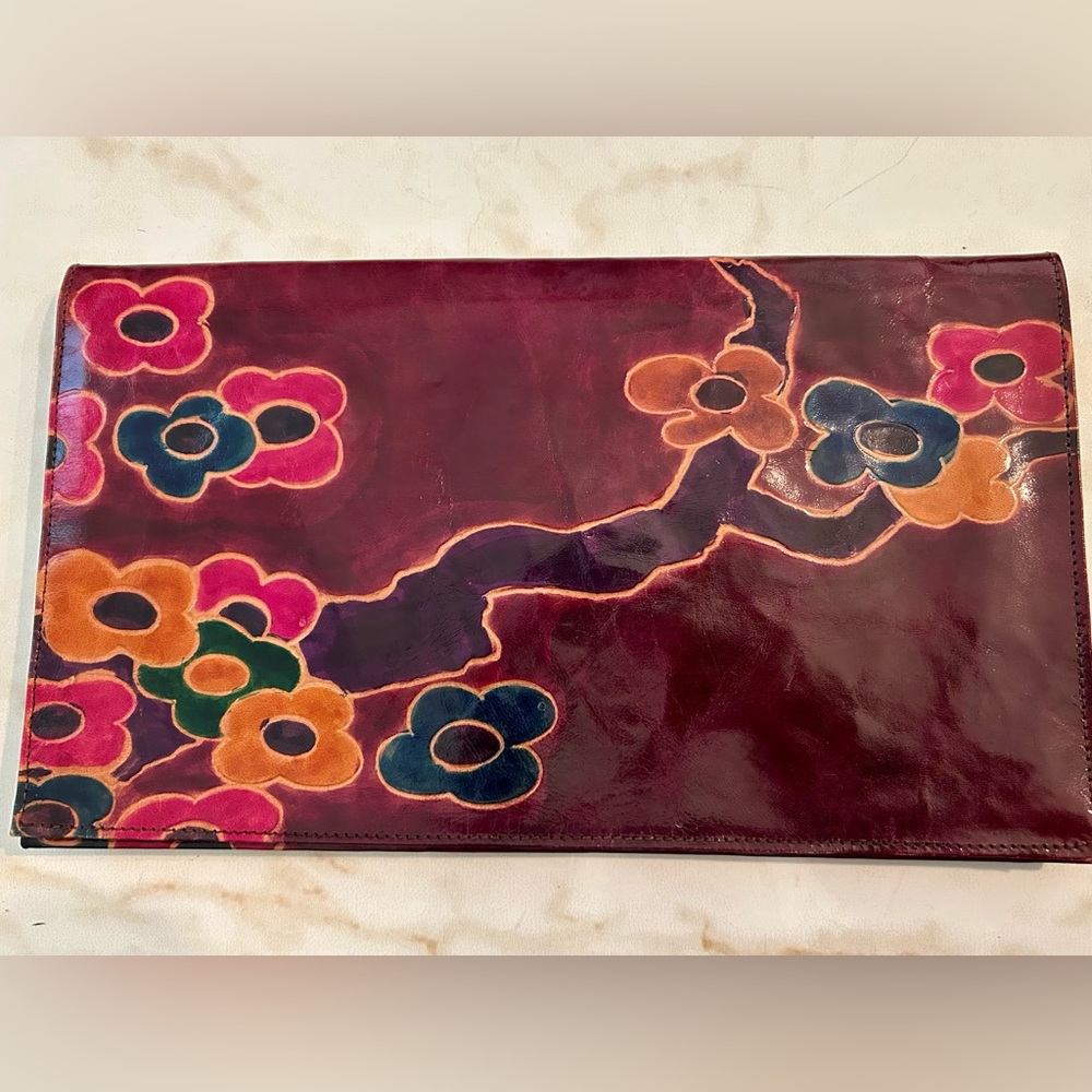 Floral Patterned Clutch